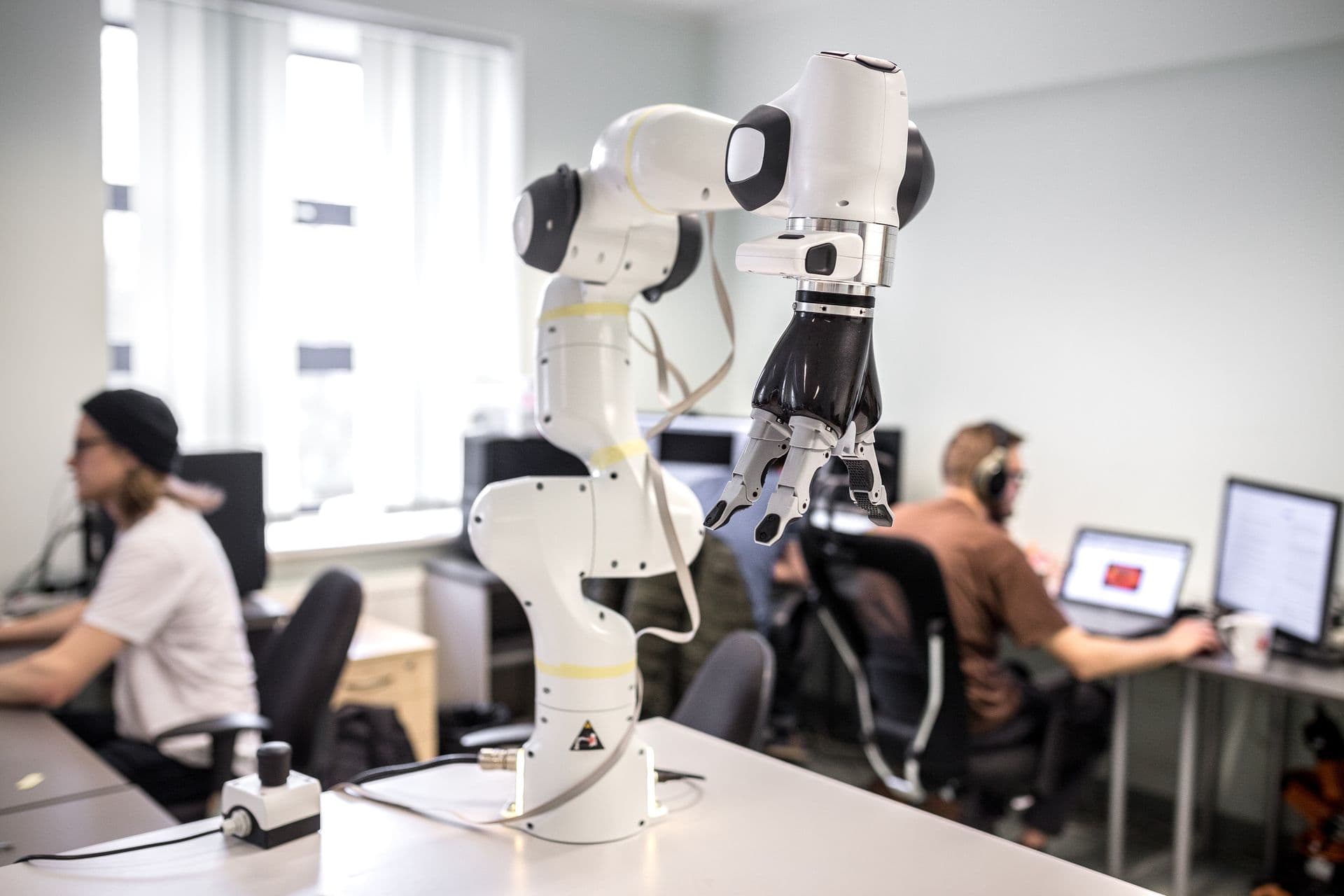 253209 Robot in the Classroom of the Univesity of Tartu Institute of Technology Web Version 1920px